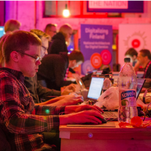 Tunnelmaa Ultra Hack Sprint I -kilpailun finaalista vuodelta 2017. Kuva: Veeti Haapsamo, Ultrahack