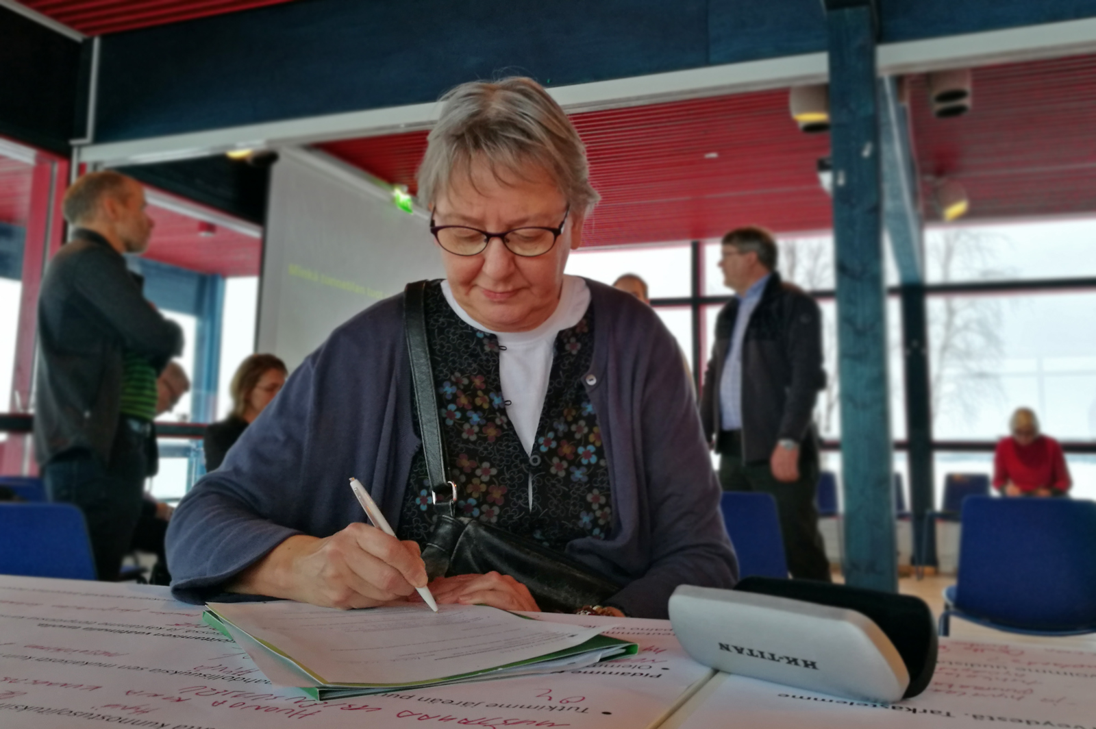 ”The methods of stakeholder cooperation have improved. As long as you voice your comments, your ideas will be included. Viewpoints are not censored during the workshops and they are not watered down by a demand for consensus. Still, what is included in the final plan will naturally be decided by Metsähallitus,” says Merja Ylönen, Chief of the Northern Ostrobothnia District of the Finnish Association for Nature Conservation. Photo: Anna Kauppi