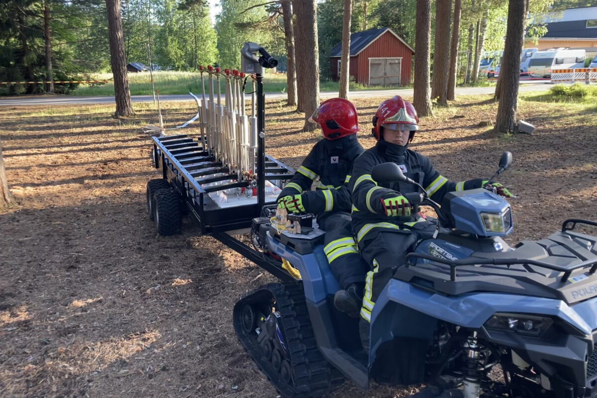 Automatic hose container forest fire. Photo: Marko Hassinen